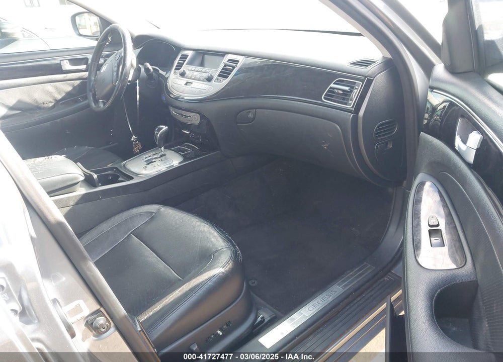 2014 HYUNDAI GENESIS 3.8 VIN: KMHGC4DD8EU260040
