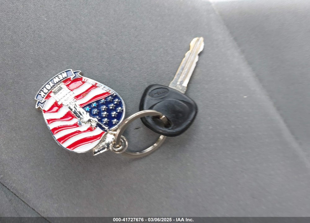 2008 HYUNDAI SANTA FE VIN: 5NMSG13D98H211976