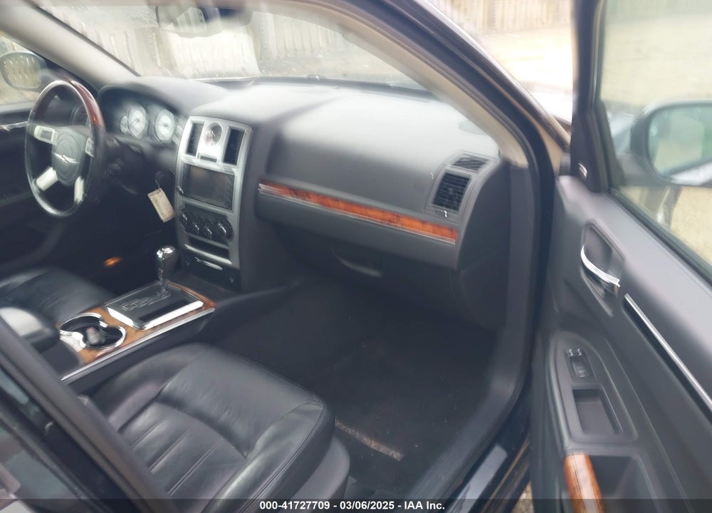 2009 CHRYSLER 300C HEMI VIN: 2C3KA63T09H591975