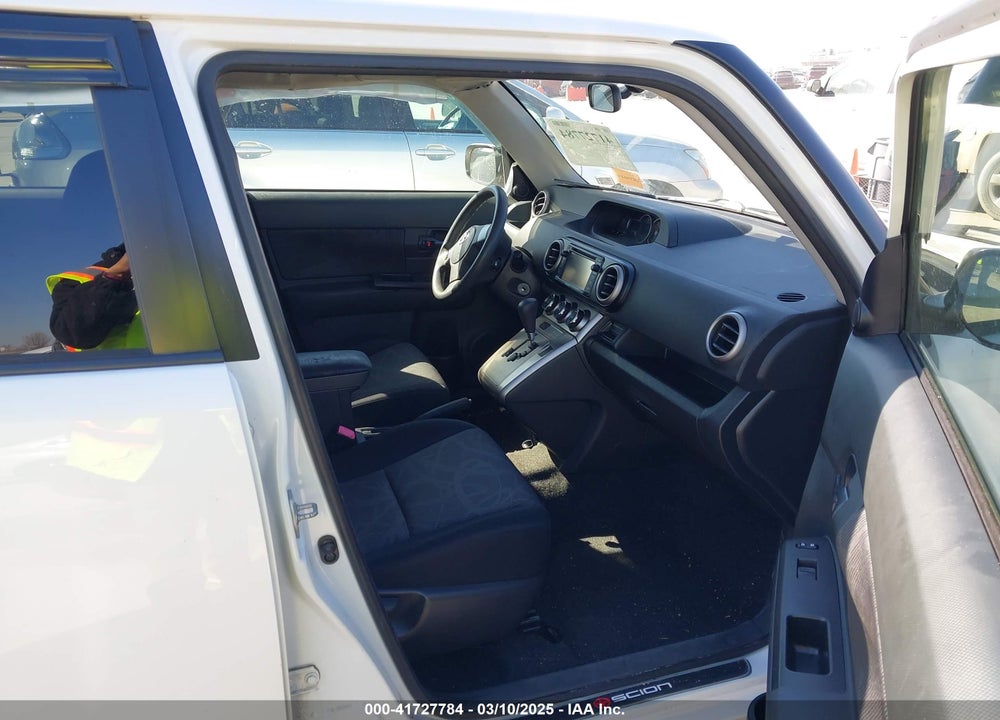 2013 SCION XB VIN: JTLZE4FE8DJ046148