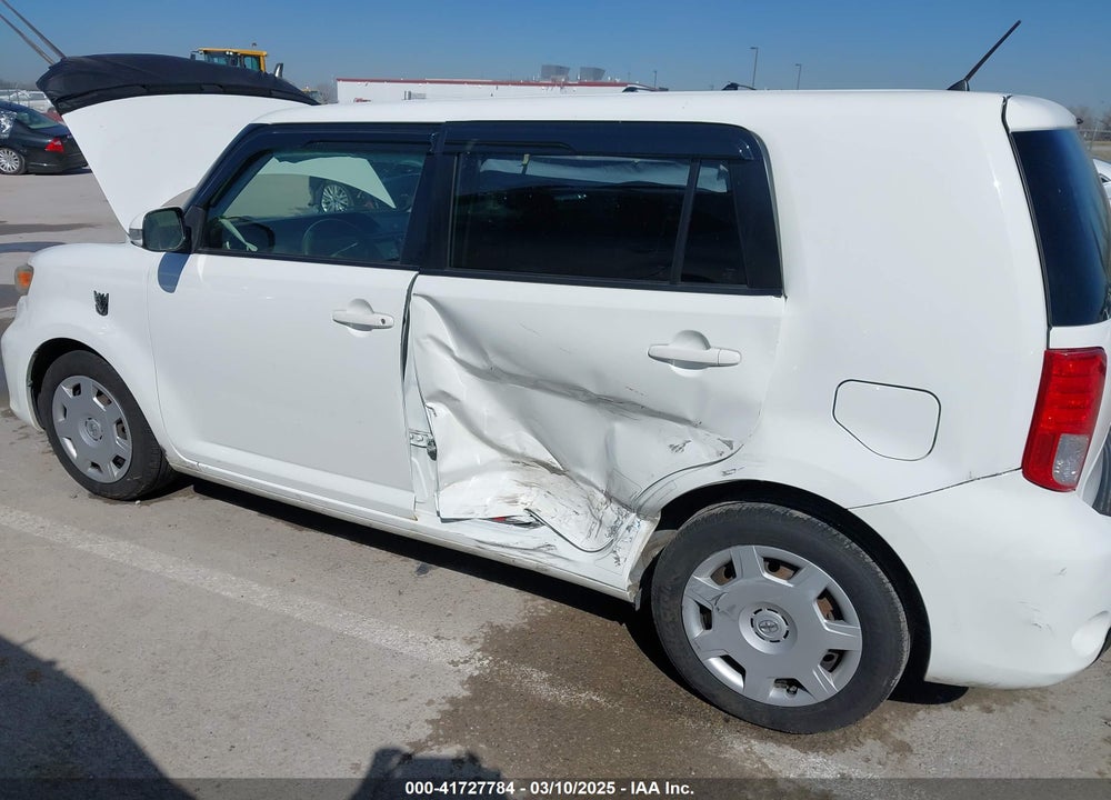 2013 SCION XB VIN: JTLZE4FE8DJ046148