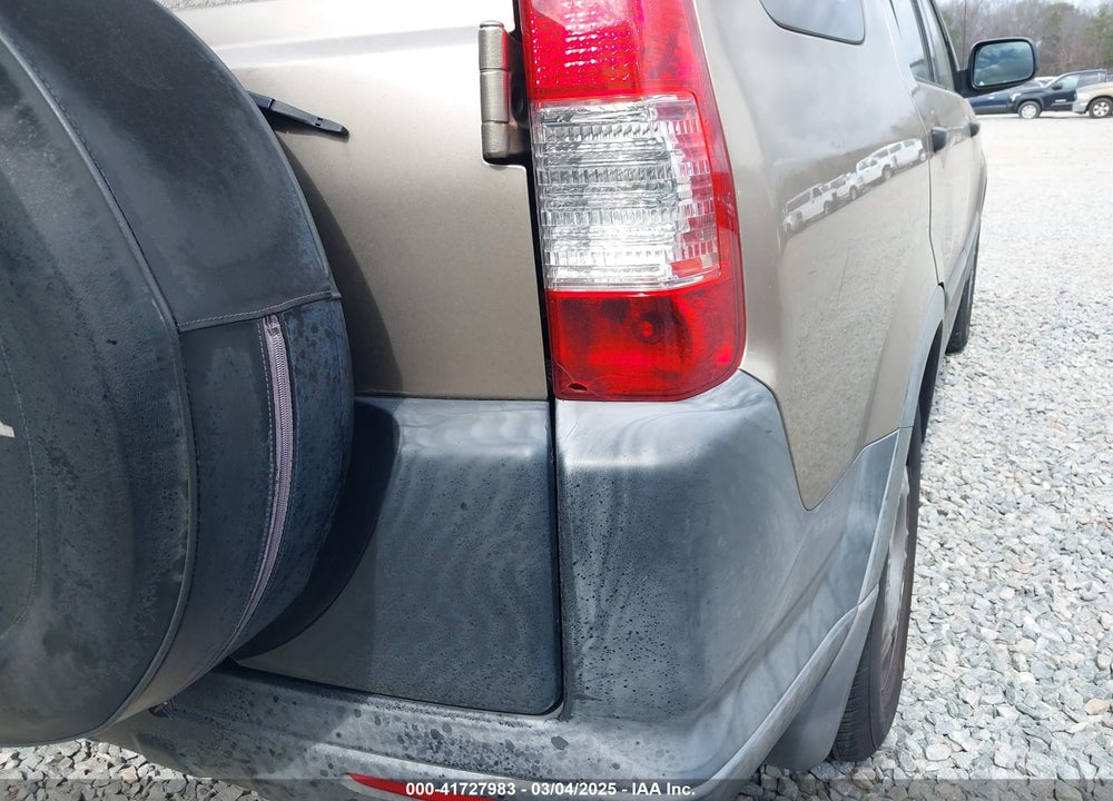 2005 HONDA CR-V LX VIN: JHLRD68535C011288