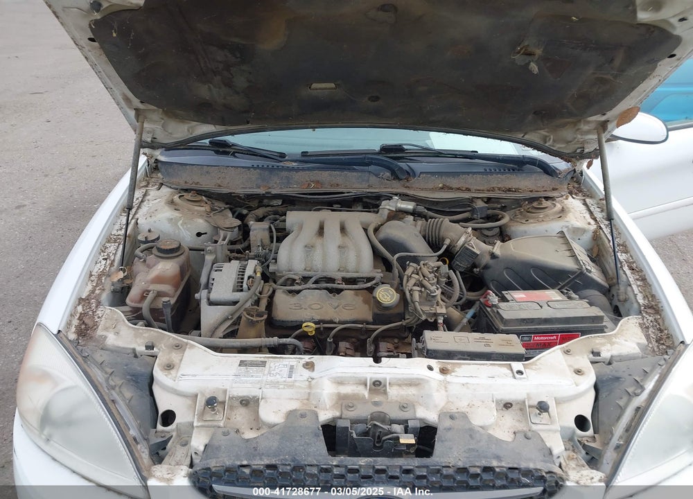 2000 FORD TAURUS VIN: 1FAFP55U5YG128113