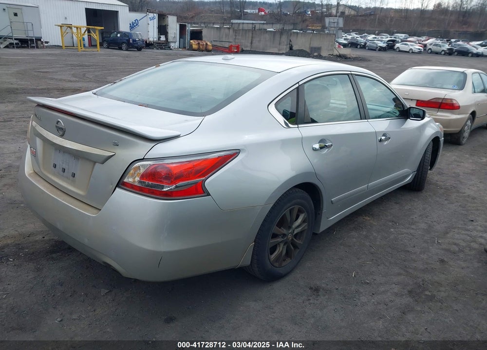 2015 NISSAN ALTIMA VIN: 1N4AL3AP8FC431188