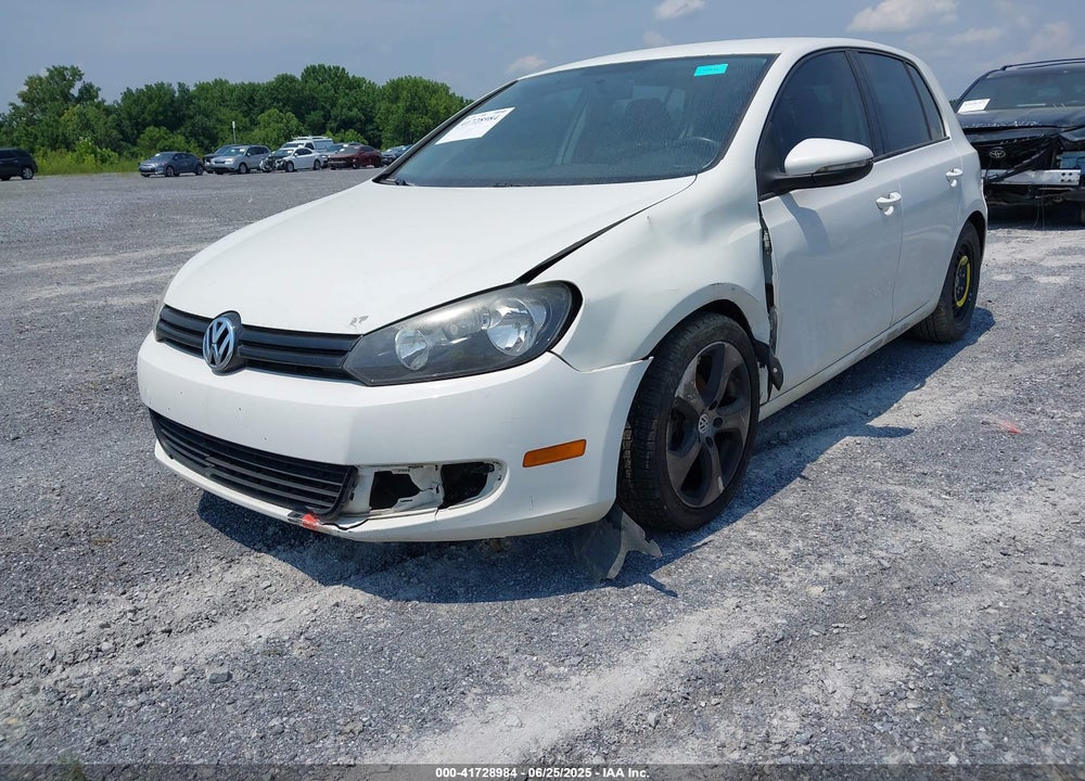 2011 VOLKSWAGEN GOLF VIN: WVWDM9AJ4BW217990