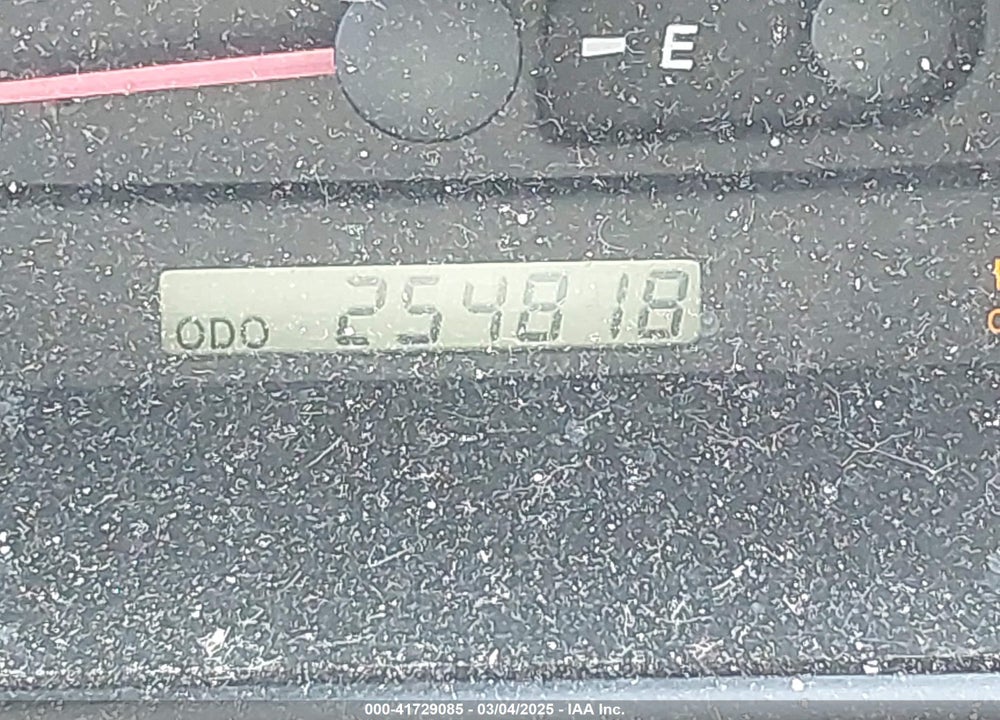 2004 TOYOTA CAMRY XLE VIN: 4T1BE30K34U811153