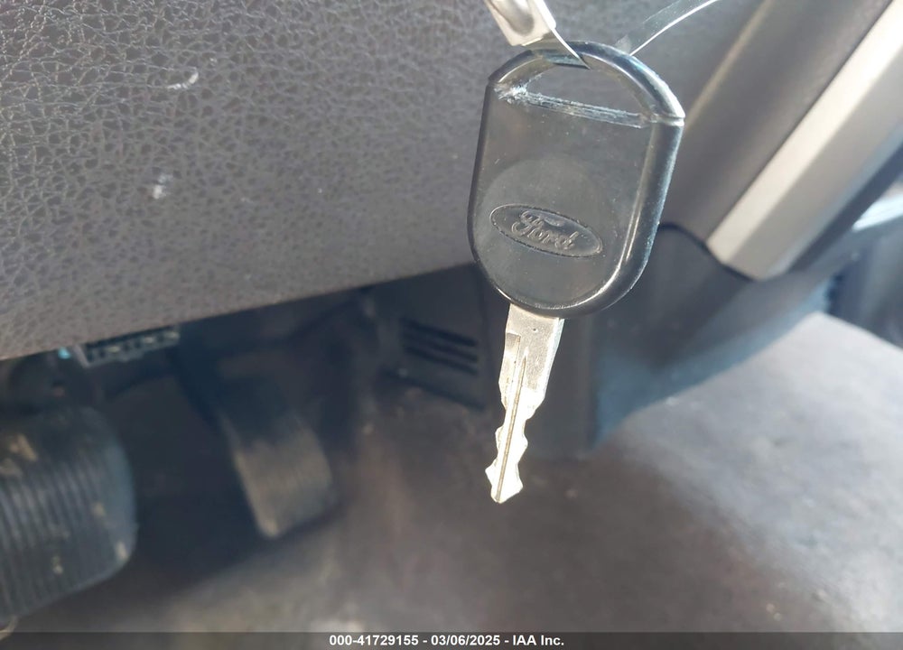 2011 FORD F-150 XLT VIN: 1FTFX1EF8BFA32459