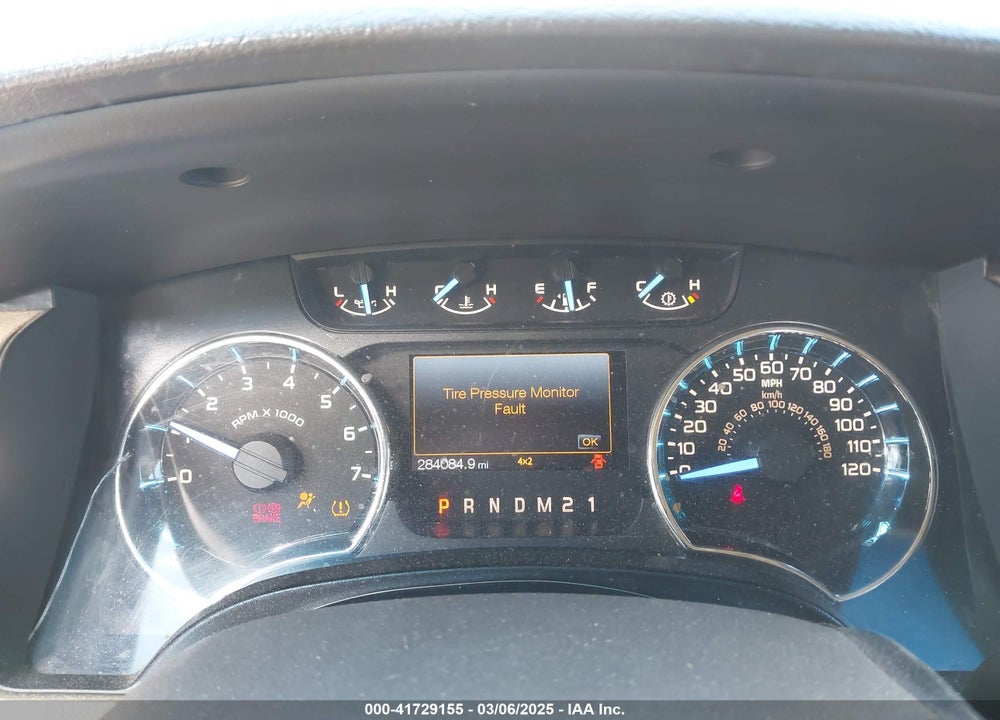 2011 FORD F-150 XLT VIN: 1FTFX1EF8BFA32459