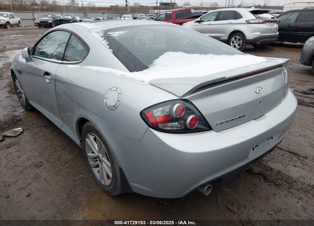 2008 HYUNDAI TIBURON VIN: KMHHM66D08U268552