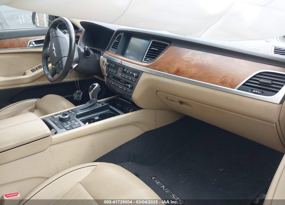 2016 HYUNDAI GENESIS VIN: KMHGN4JE9GU110867