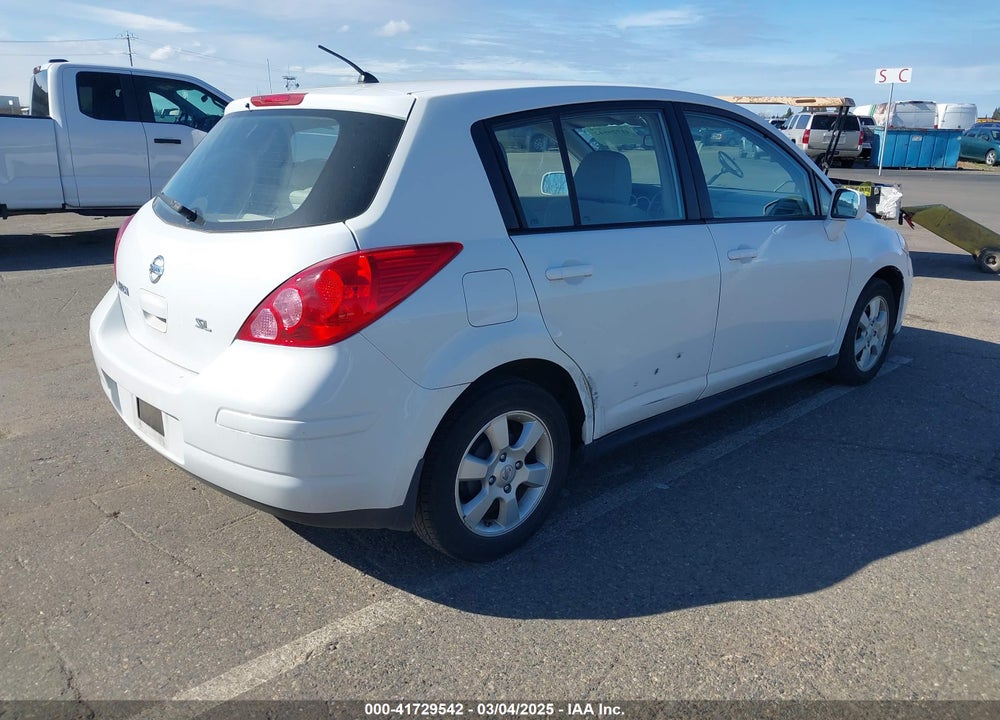 2007 NISSAN VERSA 1.8SL VIN: 3N1BC13E87L402572