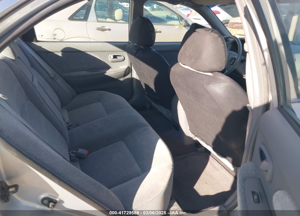 2001 KIA OPTIMA VIN: KNAGD126115032175
