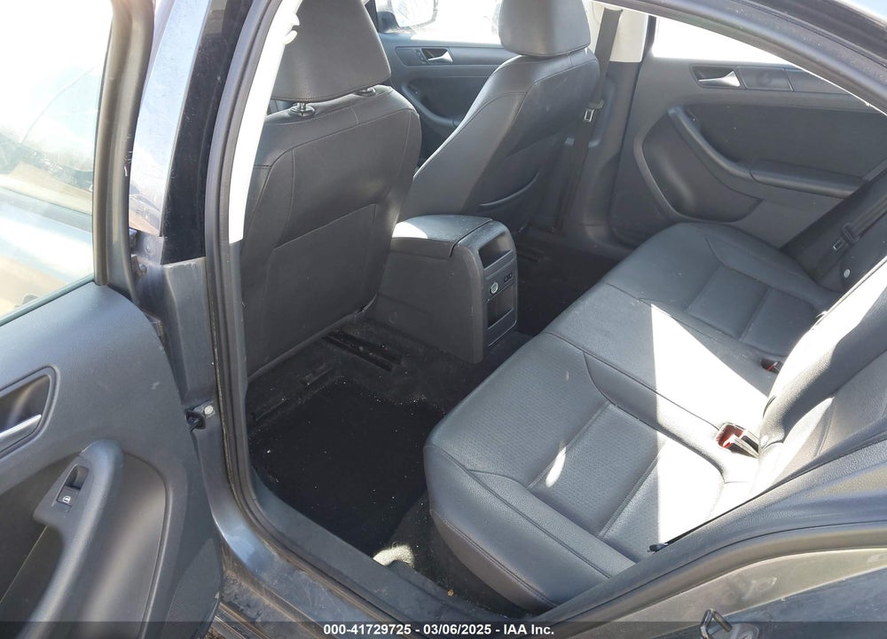 2012 VOLKSWAGEN JETTA VIN: 3VWDX7AJ7CM307516