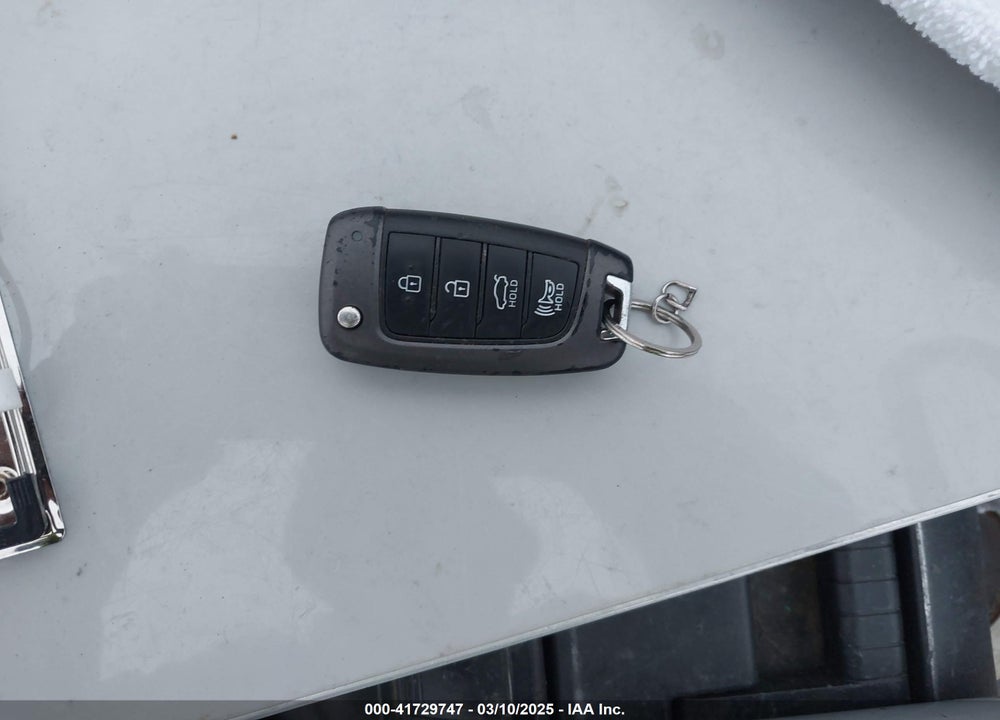 2018 HYUNDAI ACCENT VIN: 3KPC24A31JE014571