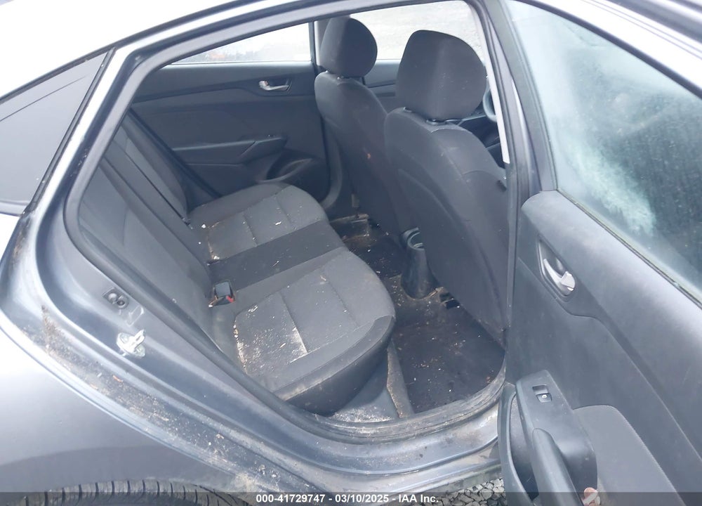 2018 HYUNDAI ACCENT VIN: 3KPC24A31JE014571