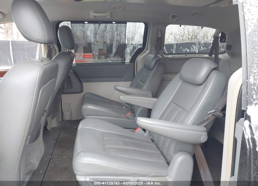 2009 CHRYSLER TOWN & COUNTRY TOURING VIN: 2A8HR54189R539941