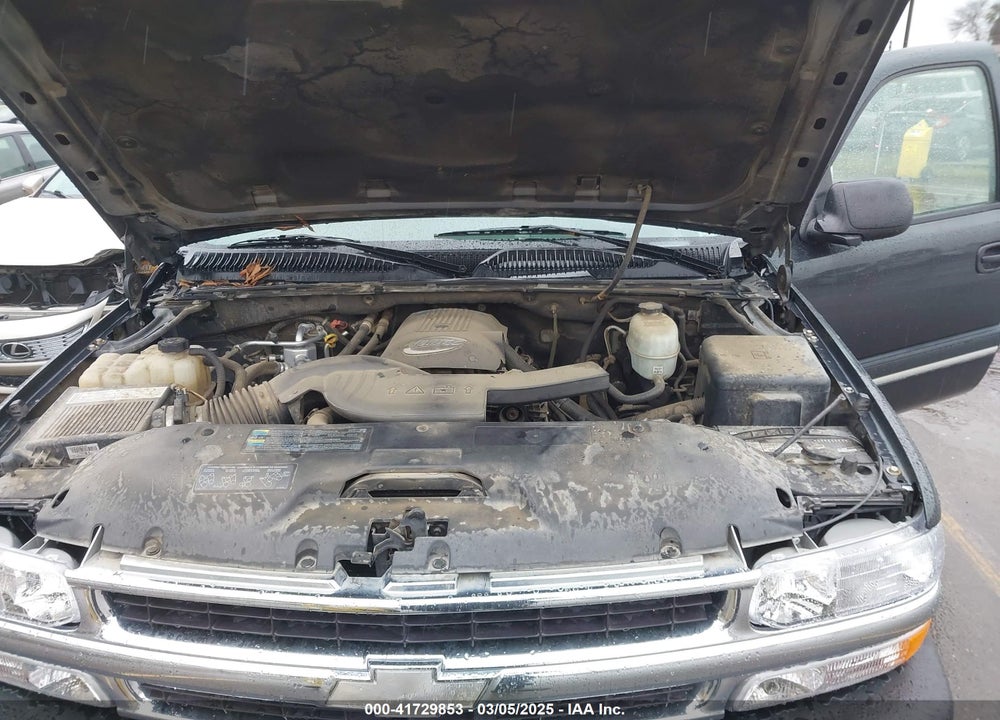 2005 CHEVROLET TAHOE LS VIN: 1GNEC13V95J257290
