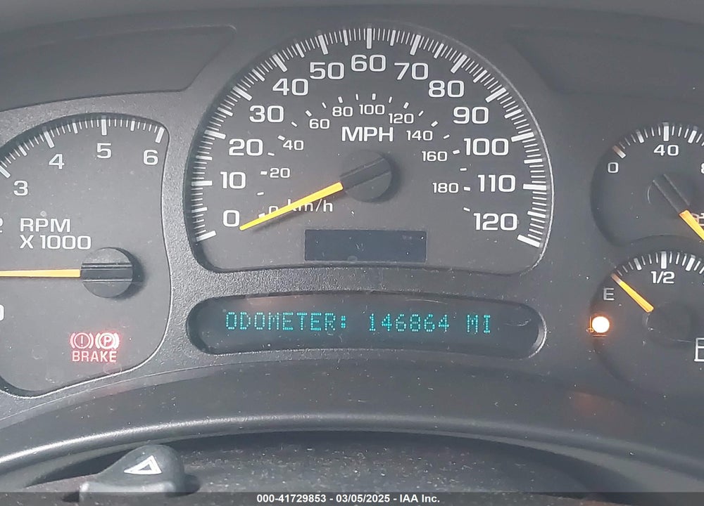 2005 CHEVROLET TAHOE LS VIN: 1GNEC13V95J257290