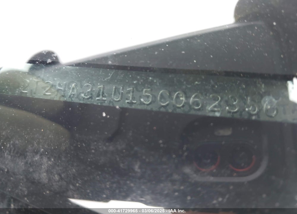 2005 LEXUS RX 330 VIN: 2T2HA31U15C062356