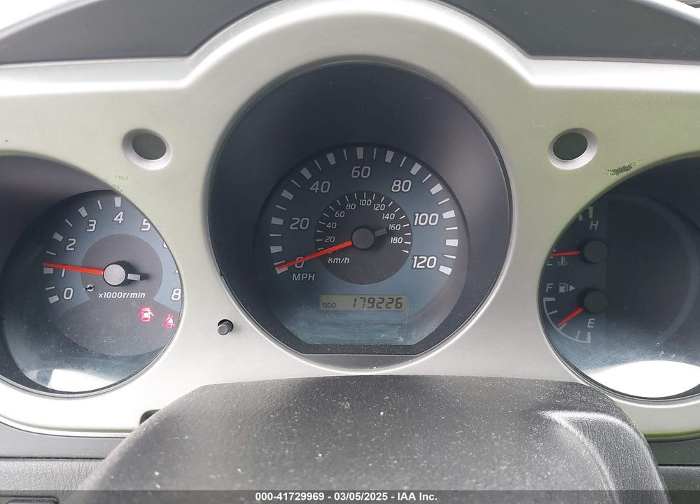 2002 NISSAN XTERRA VIN: 5N1MD28Y12C560201