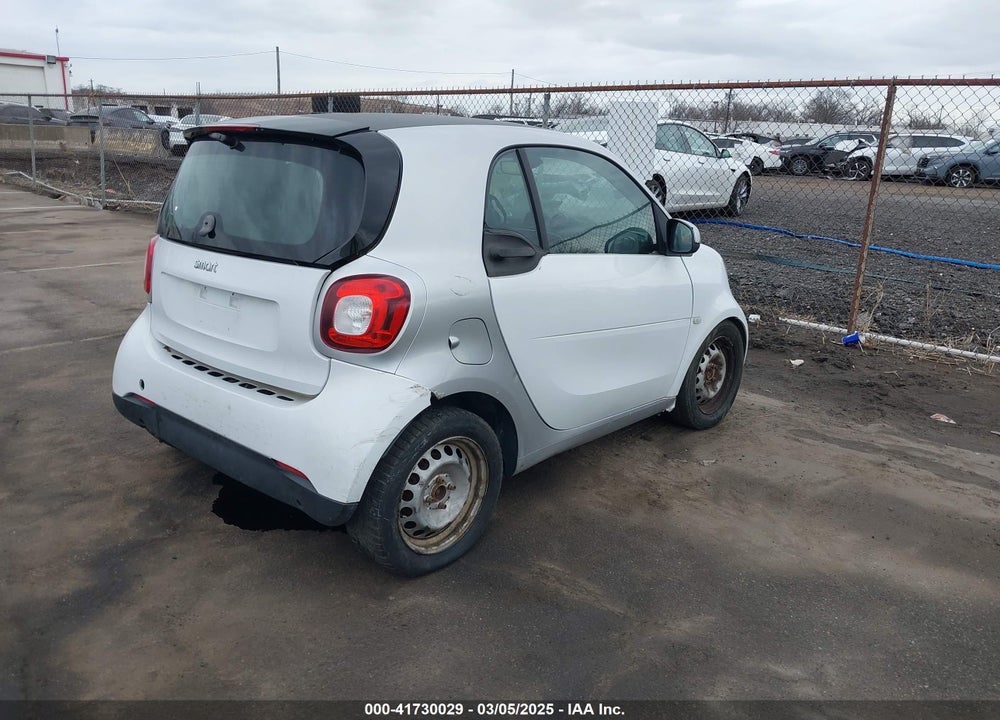 2016 SMART FORTWO VIN: WMEFJ5DA9GK046904