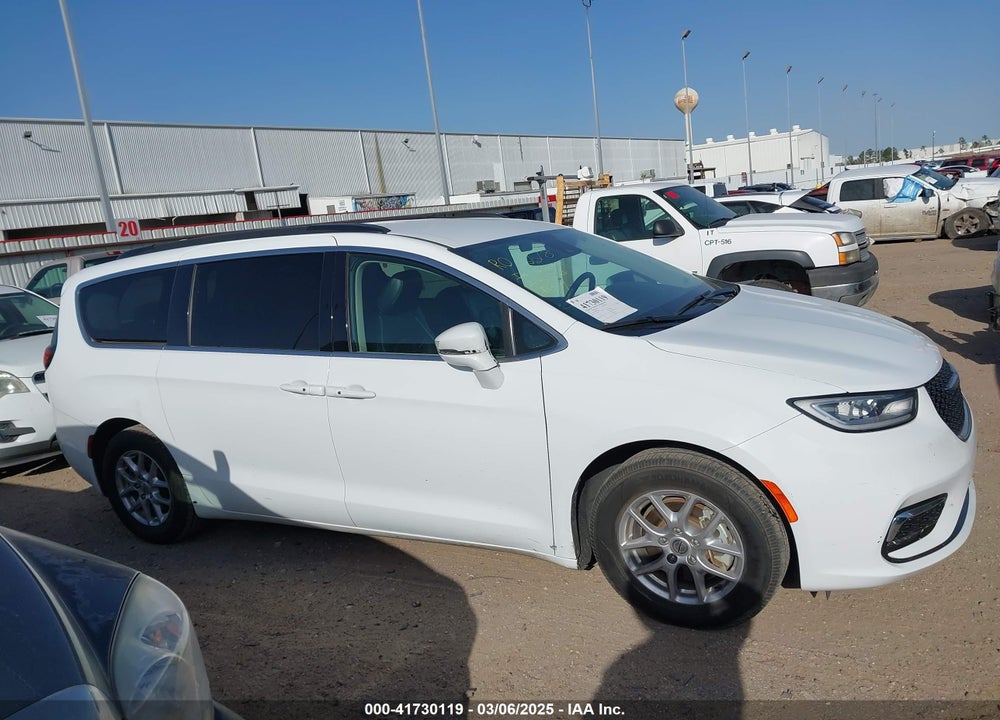 2022 CHRYSLER PACIFICA TOURING L VIN: 2C4RC1BG8NR191131