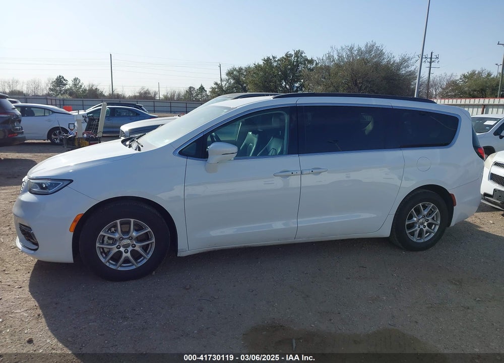 2022 CHRYSLER PACIFICA TOURING L VIN: 2C4RC1BG8NR191131