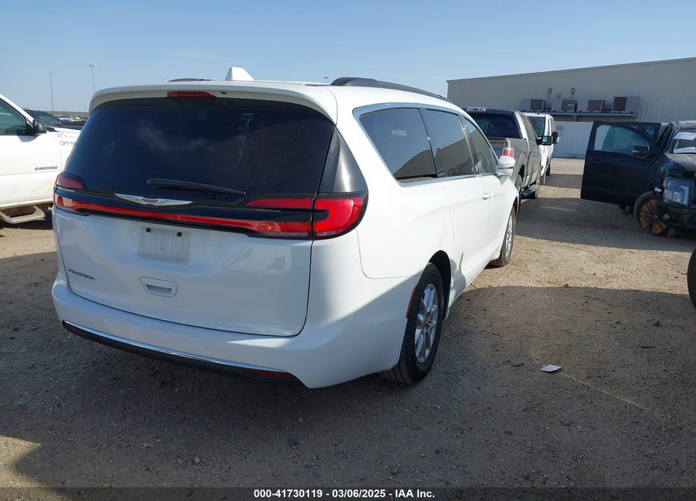 2022 CHRYSLER PACIFICA TOURING L VIN: 2C4RC1BG8NR191131