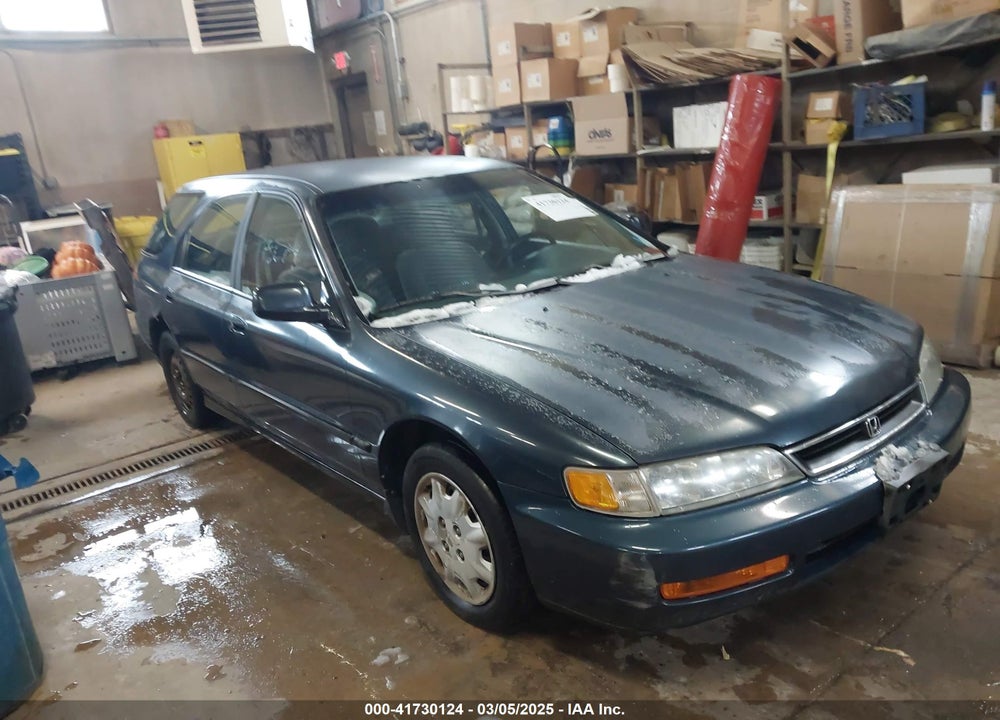 1997 HONDA ACCORD LX VIN: 1HGCE1720VA005911