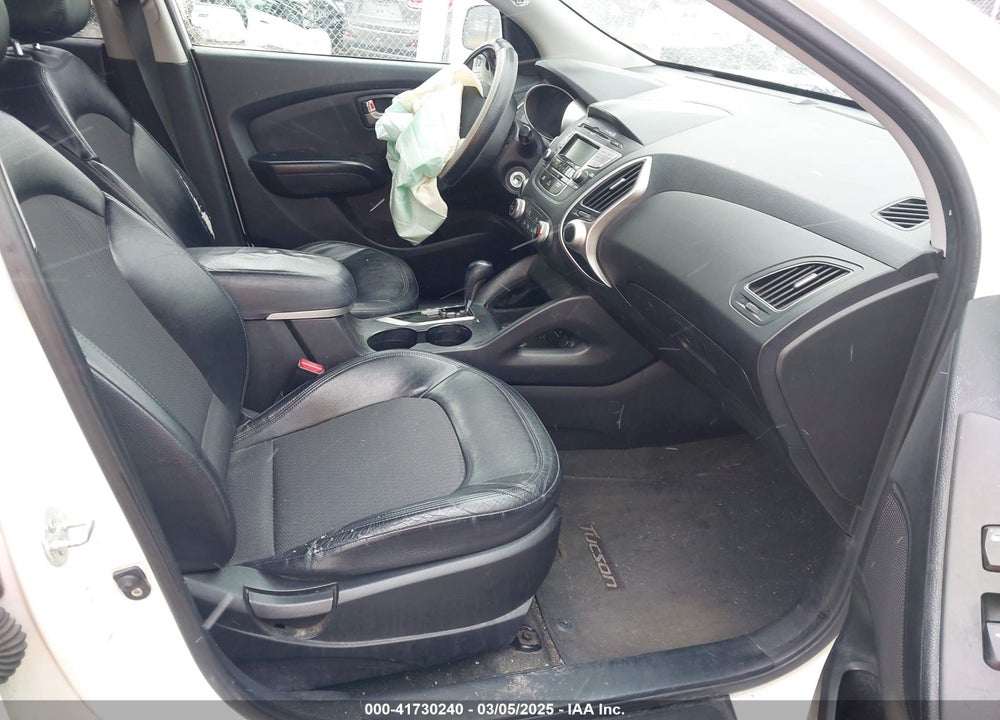 2012 HYUNDAI TUCSON VIN: KM8JU3AC6CU483568