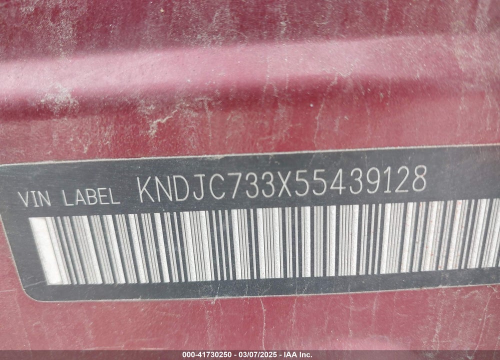 2005 KIA SORENTO VIN: KNDJC733X55439128