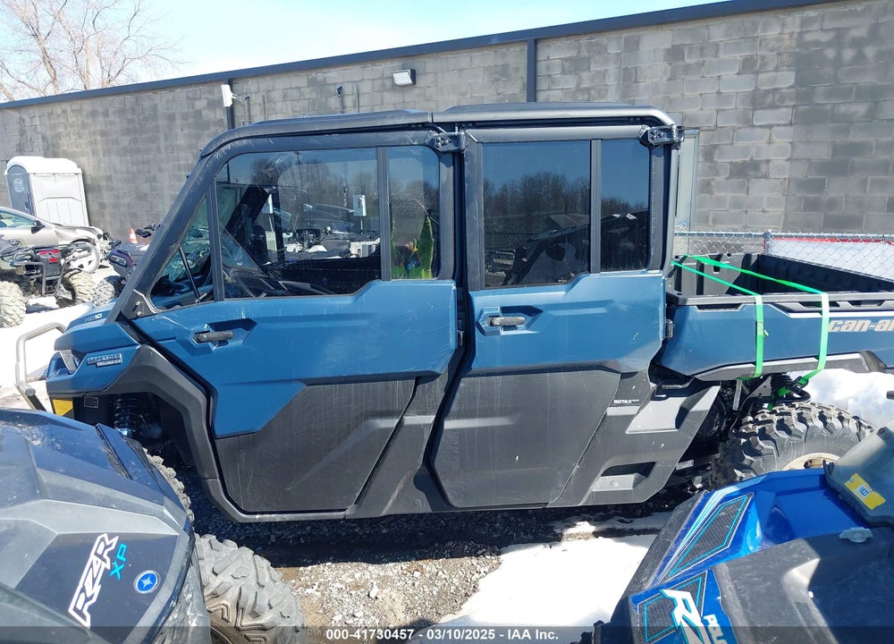 2025 CAN-AM DEFENDER MAX LIMITED CAB HD10/LONE STAR HD10 VIN: 3JBUUAX4XSK017231