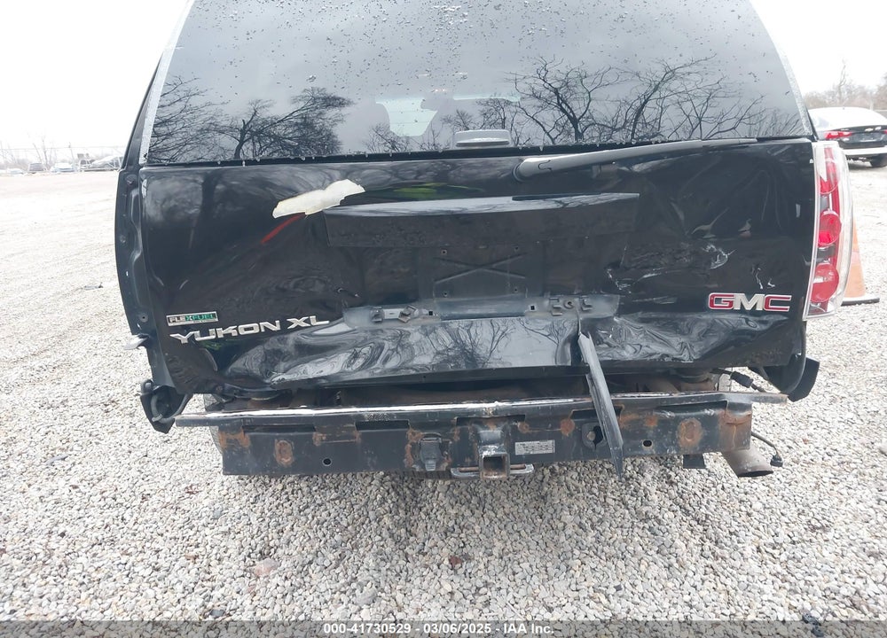2012 GMC YUKON XL VIN: 1GKS2MEFXCR109402