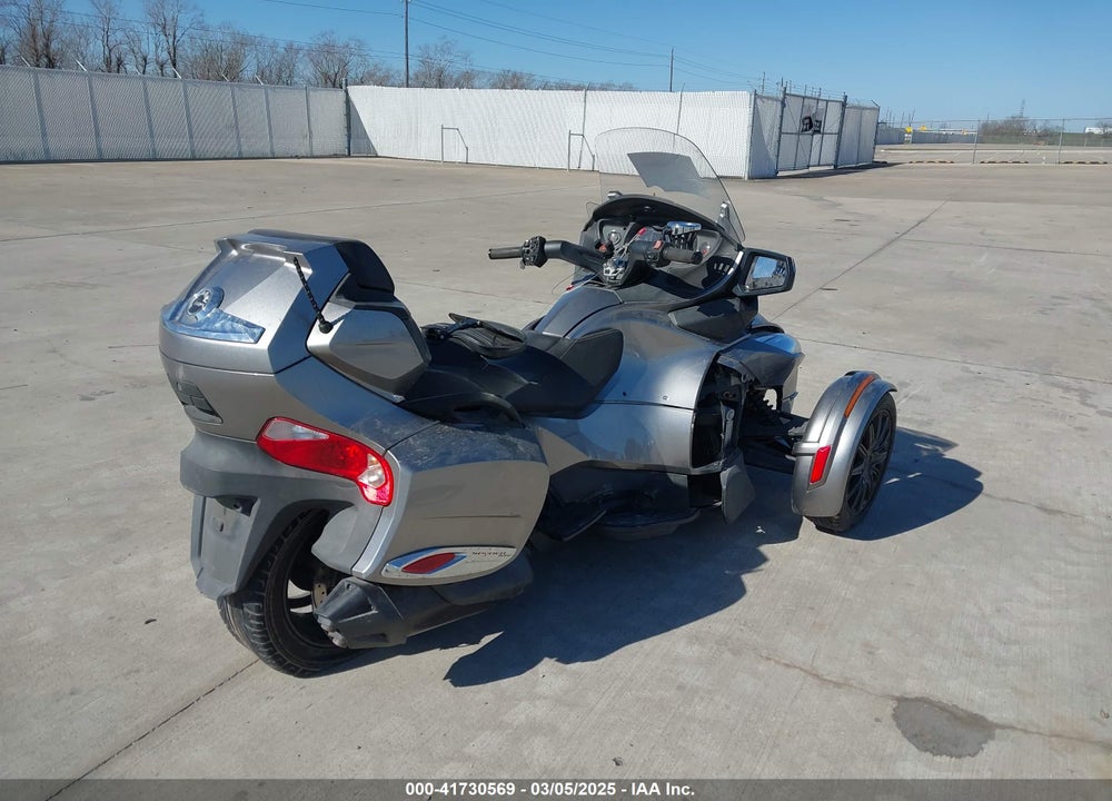 2013 CAN-AM SPYDER ROADSTER RT/RTS/RT LIMITED VIN: 2BXNBBC15DV002555