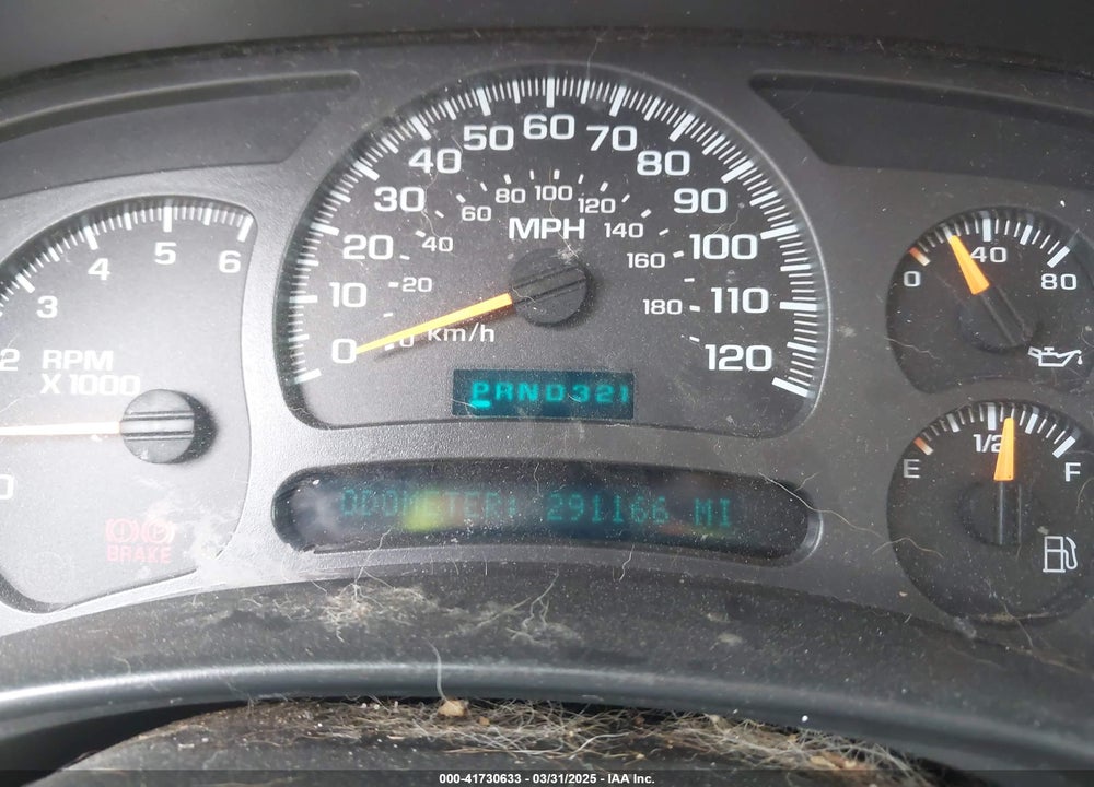2004 CHEVROLET SUBURBAN 1500 VIN: 3GNFK16T64G182159