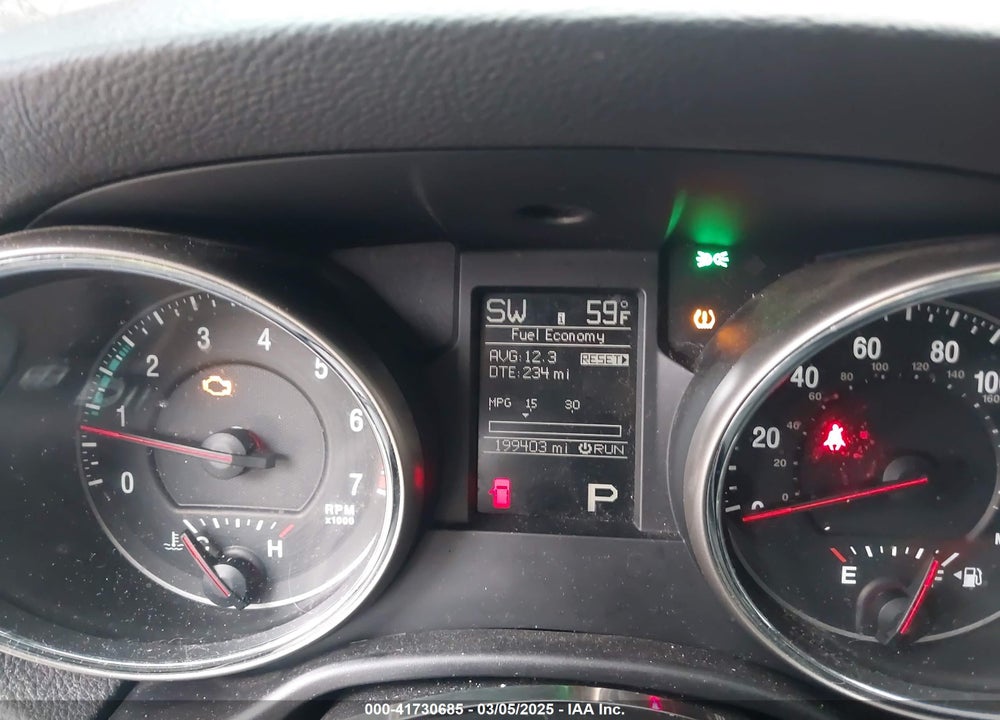 2011 JEEP GRAND CHEROKEE VIN: 1J4RR4GG3BC731279