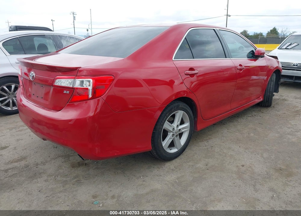 2013 TOYOTA CAMRY SE VIN: 4T1BF1FK2DU680872