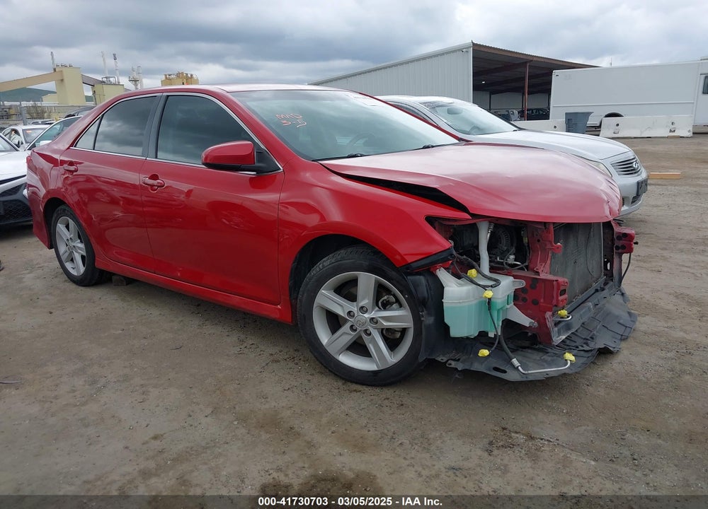 2013 TOYOTA CAMRY SE VIN: 4T1BF1FK2DU680872