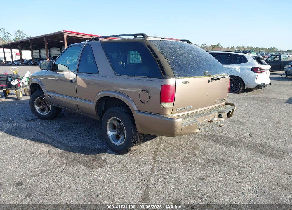 2002 CHEVROLET BLAZER LS VIN: 1GNCS18WX2K160391