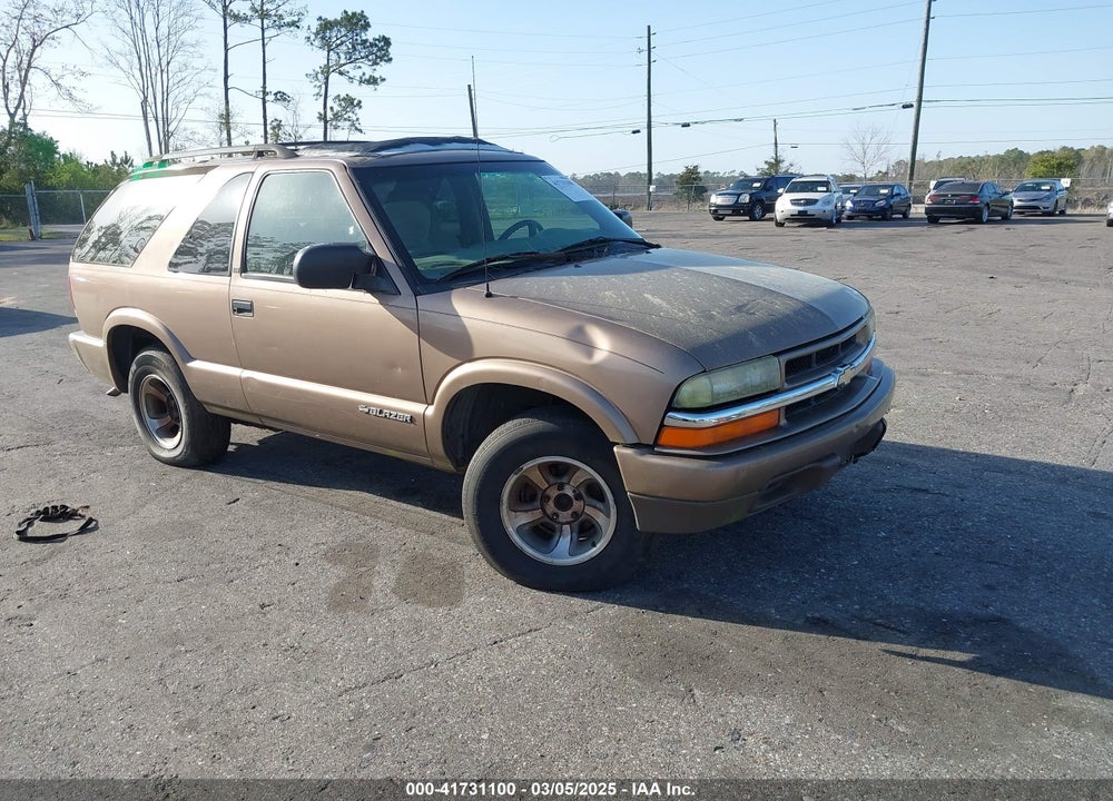 2002 CHEVROLET BLAZER LS VIN: 1GNCS18WX2K160391