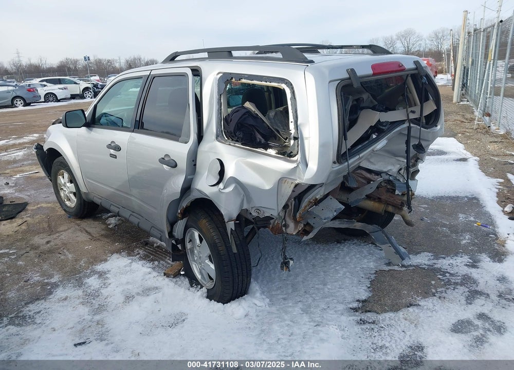 2009 FORD ESCAPE XLT VIN: 1FMCU037X9KA87722