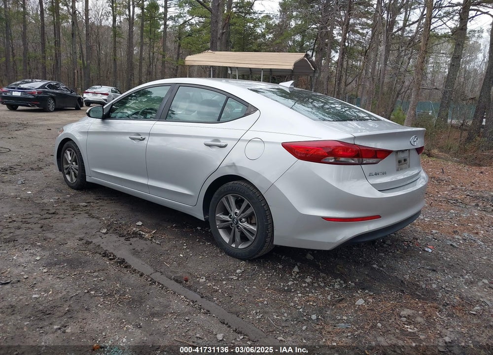 2018 HYUNDAI ELANTRA VIN: 5NPD84LF9JH245479