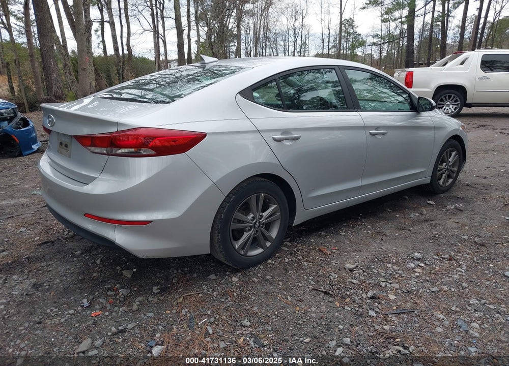 2018 HYUNDAI ELANTRA VIN: 5NPD84LF9JH245479