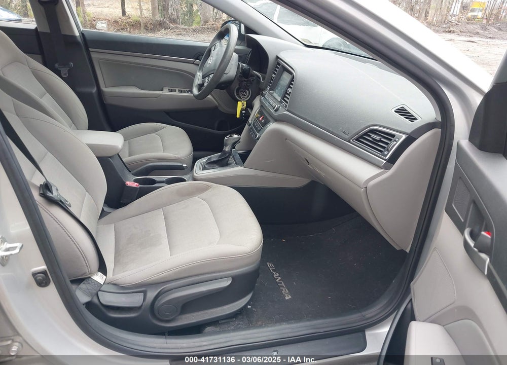 2018 HYUNDAI ELANTRA VIN: 5NPD84LF9JH245479