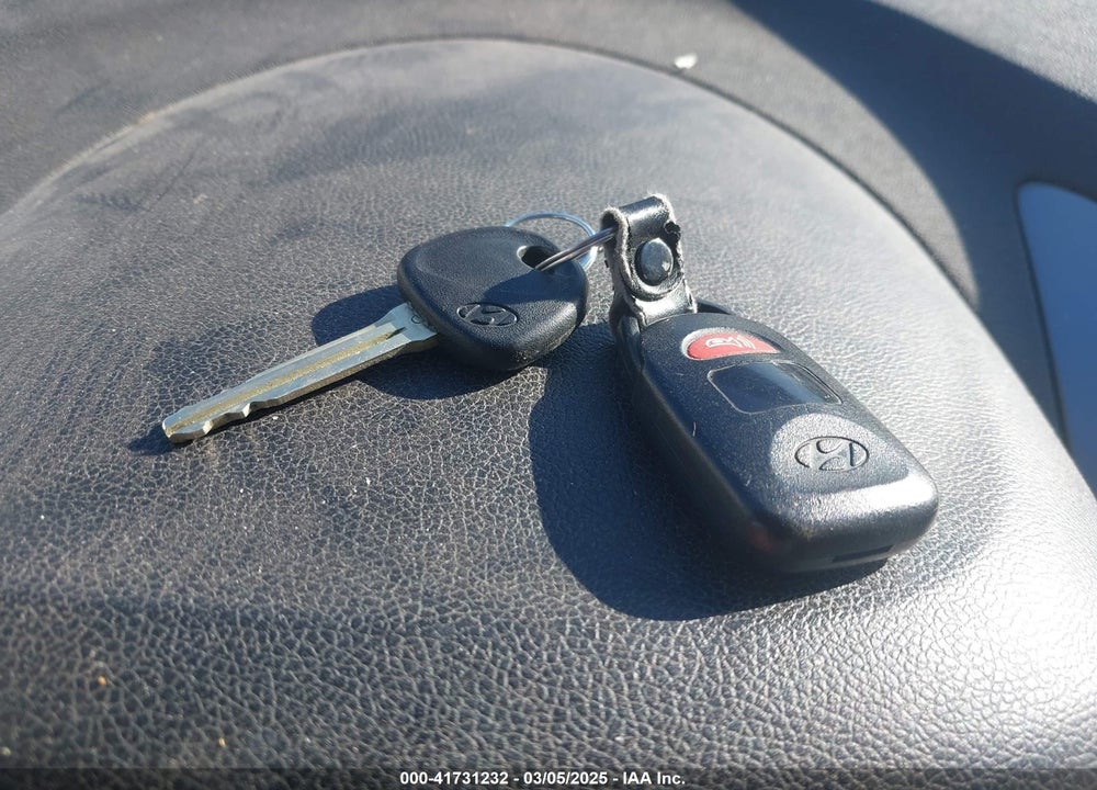 2016 HYUNDAI ELANTRA SE VIN: 5NPDH4AE3GH732020