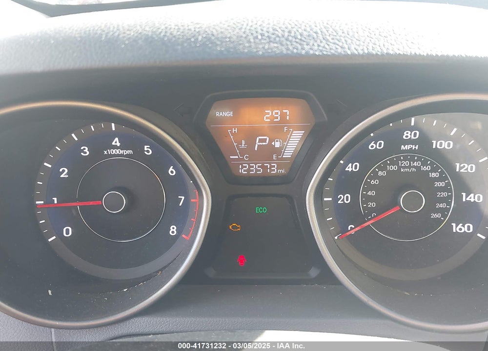 2016 HYUNDAI ELANTRA SE VIN: 5NPDH4AE3GH732020