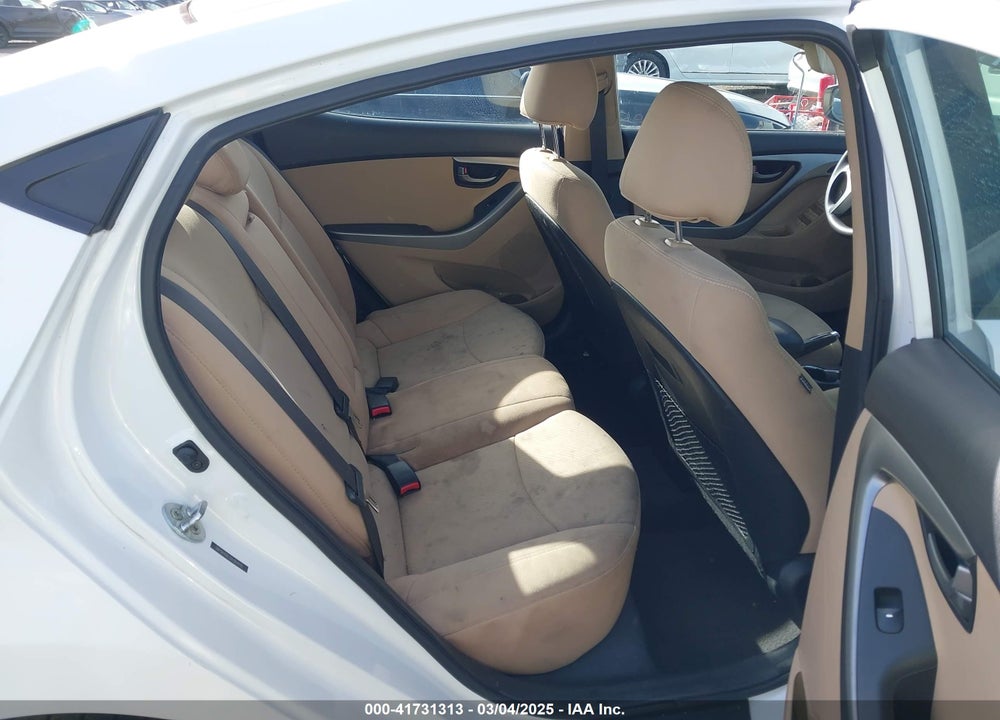 2013 HYUNDAI ELANTRA VIN: 5NPDH4AE1DH364416