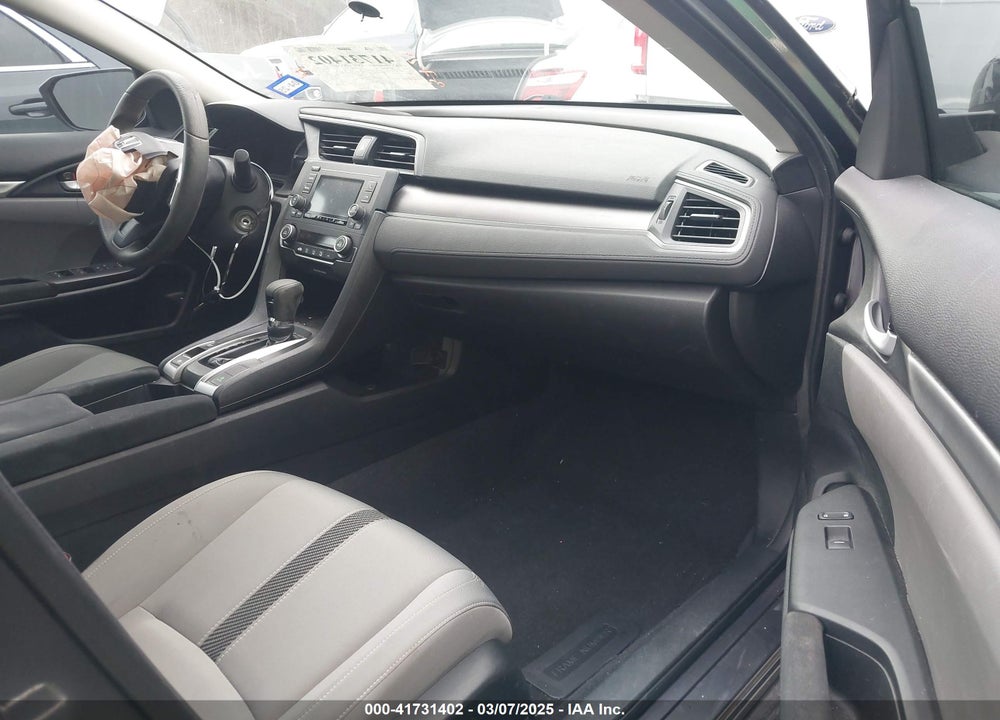 2018 HONDA CIVIC VIN: 19XFC2F51JE019861