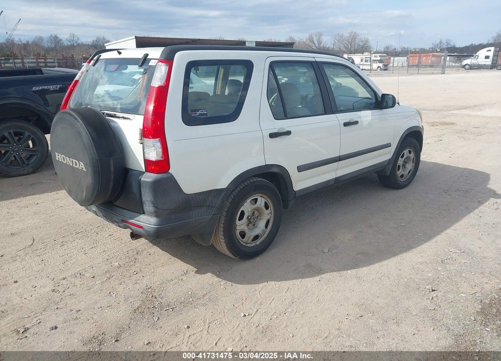 2005 HONDA CR-V LX VIN: SHSRD68585U307514