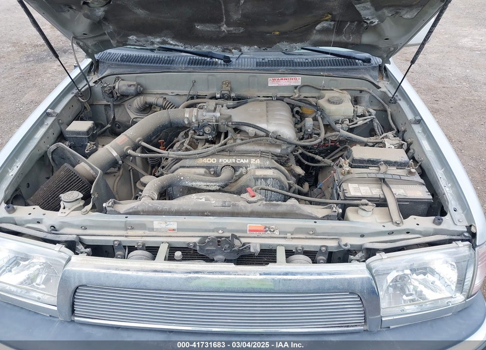 2002 TOYOTA 4RUNNER SR5 V6 VIN: JT3GN86R720234521